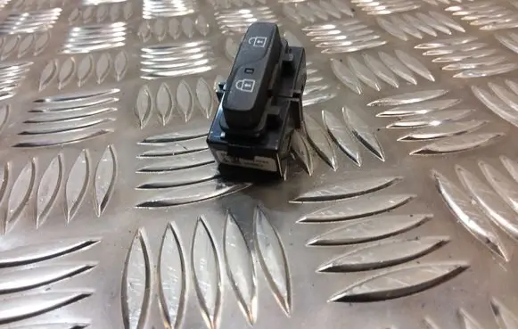 Volvo S60 Central locking switch button 31318990