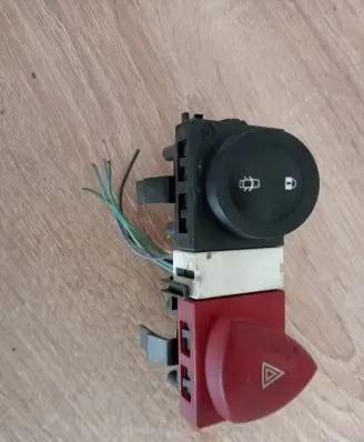 Renault Scenic II - Grand scenic II Hazard light switch 8200095493