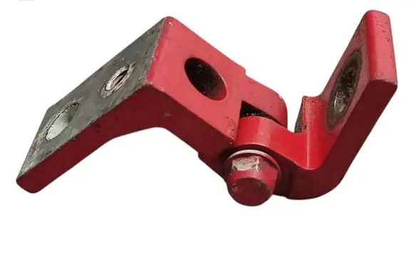 Skoda Octavia Mk2 (1Z) Front door lower hinge 6Y0831411D