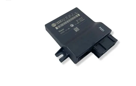 Audi A6 S6 C6 4F Gateway control module 4L0907468B