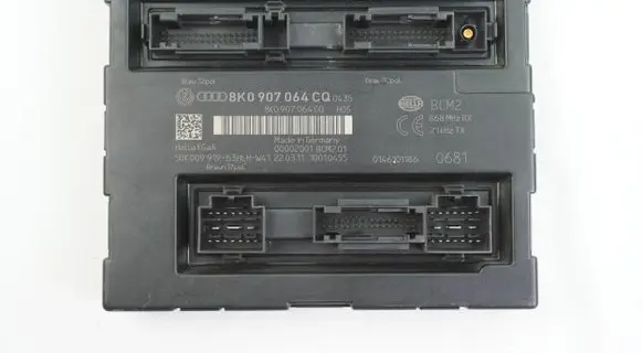 Audi A4 S4 B8 8K Central body control module 8K0907064CQ