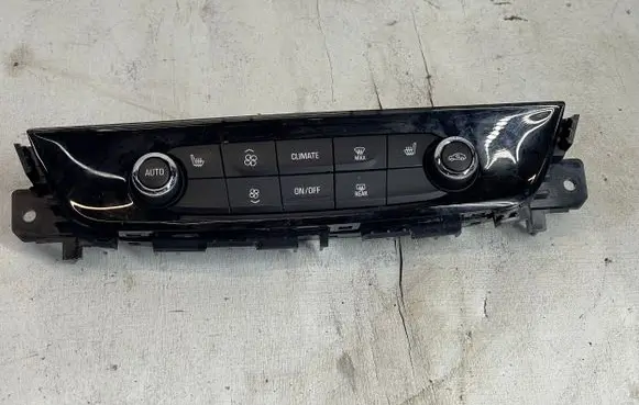 Opel Insignia B Climate control unit 39177121