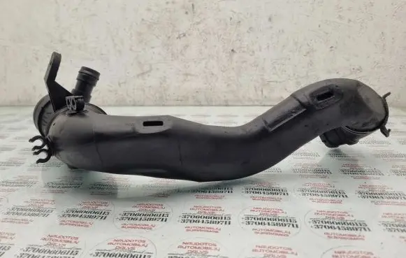 Volkswagen Golf IV Intercooler hose/pipe 1J0129654S