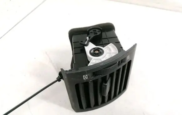 KIA Sorento Dash center air vent grill 974803E000 97480-3E000