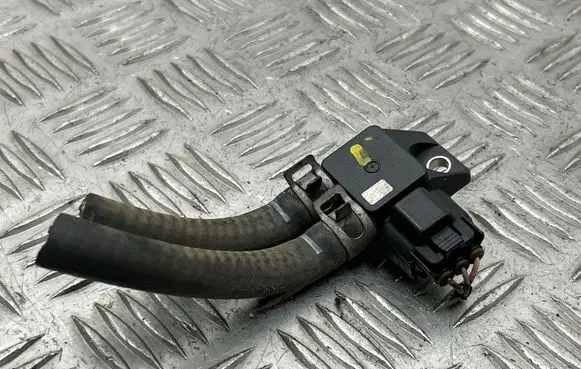Hyundai i30 Exhaust gas pressure sensor 392102A800 10P18 S012