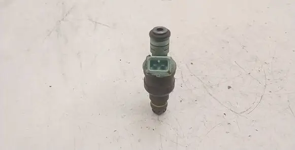 BMW 5 E39 Fuel injector 0280150415