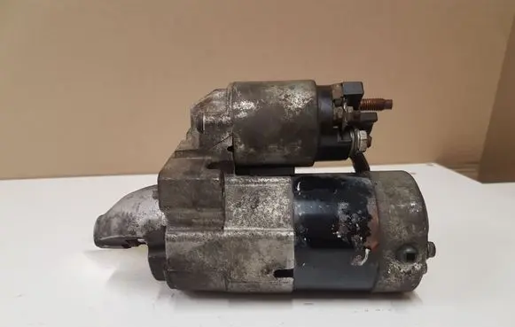 Peugeot 308 Starter motor 968826858000 M000T93581
