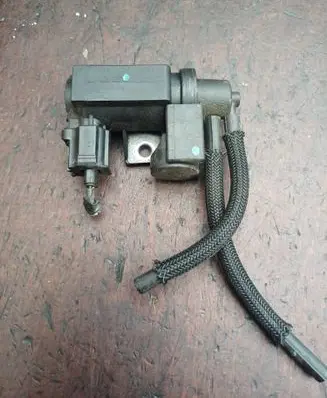 Toyota Avensis T270 Turbo solenoid valve 70051308 258190R011