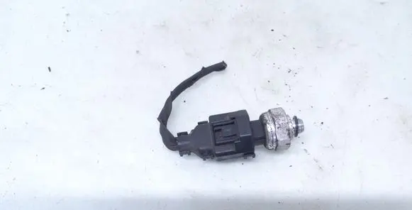 Air conditioning (A/C) pressure sensor