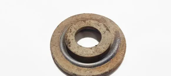 Volkswagen Touran I Front coil spring rubber mount 1k0512149b