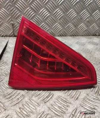 Audi A5 8T 8F Tailgate rear/tail lights 8t0945093c