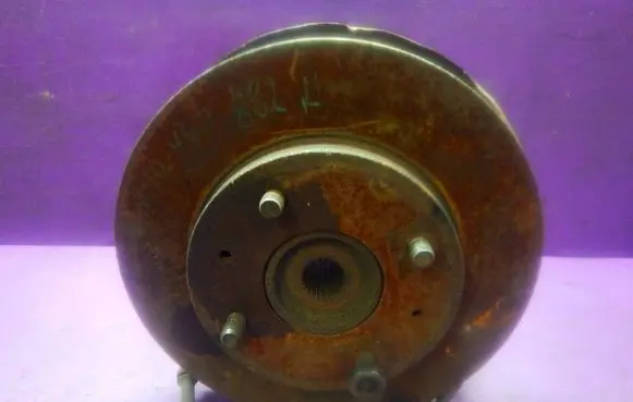 Volvo S40, V40 Front wheel hub spindle knuckle 