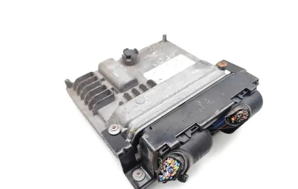 Volkswagen Polo V 6R Engine control unit/module 03P906021AK 03P907425A 28356774