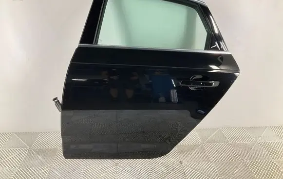 Rear door