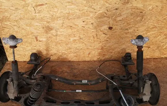 Volkswagen Scirocco Rear axle beam with reductor 
