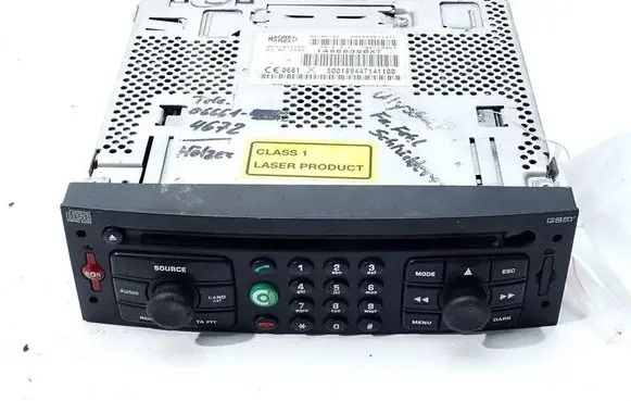 Radio/CD/DVD/GPS head unit