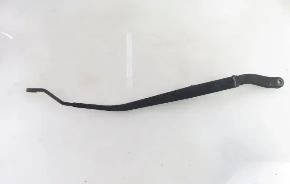 Chevrolet Captiva Front wiper blade arm
