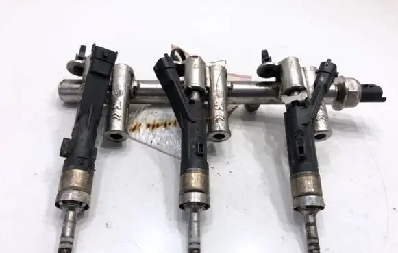 Peugeot 308 Fuel main line pipe 9810335380