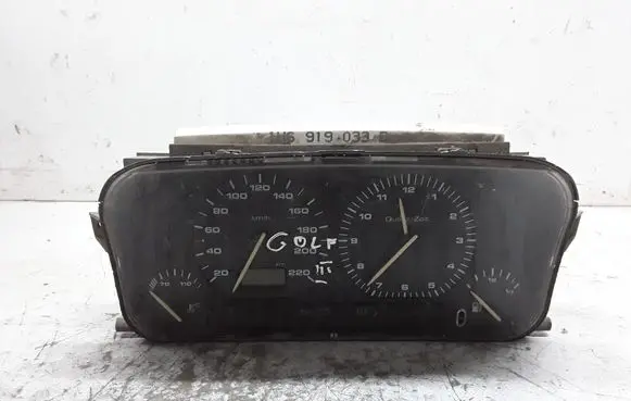 Volkswagen Golf III Speedometer (instrument cluster) 87001262