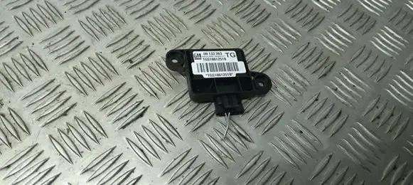Opel Zafira A Airbag deployment crash/impact sensor 09133263 TGS16612519