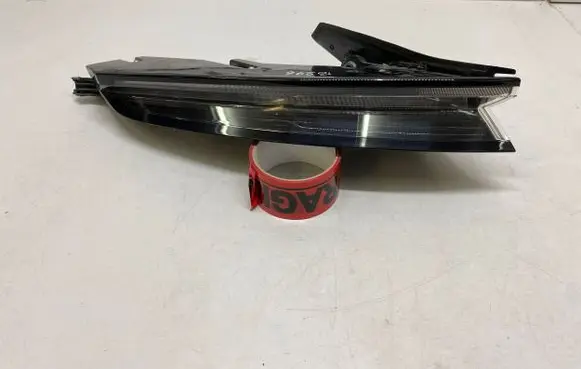 Porsche Taycan 9J1 Rear/tail lights 9JA945091F 0020898 2SD01538621