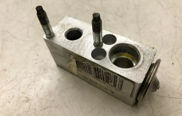 Air conditioning (A/C) expansion valve