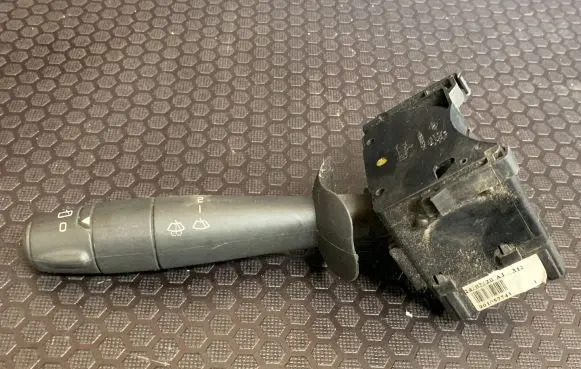 Opel Vivaro Wiper control stalk 901057743