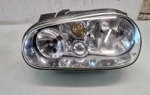 Volkswagen Golf IV Headlight/headlamp