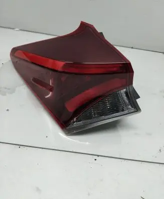 Toyota Auris E180 Rear/tail lights 