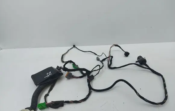Volvo XC90 Front door wiring loom 8676027