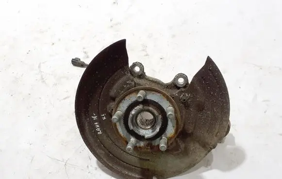 Rear wheel hub