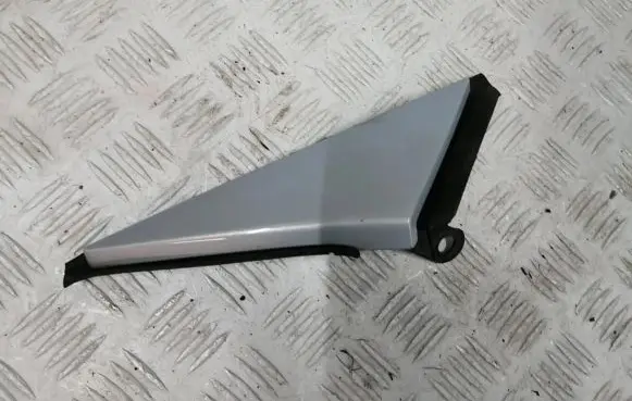 Opel Adam Tailgate trim 476934682 13365625
