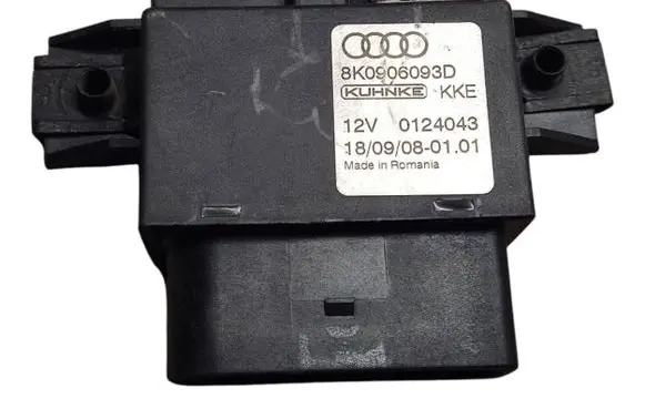 Audi A4 S4 B8 8K Fuel injection pump control unit/module 8K0906093D