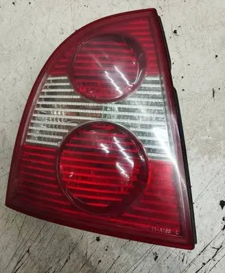 Volkswagen PASSAT B5.5 Rear/tail lights 11A168B