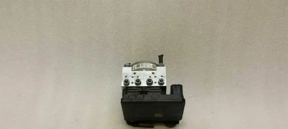 Audi TT TTS RS Mk3 8S ABS Pump 8S0614517D