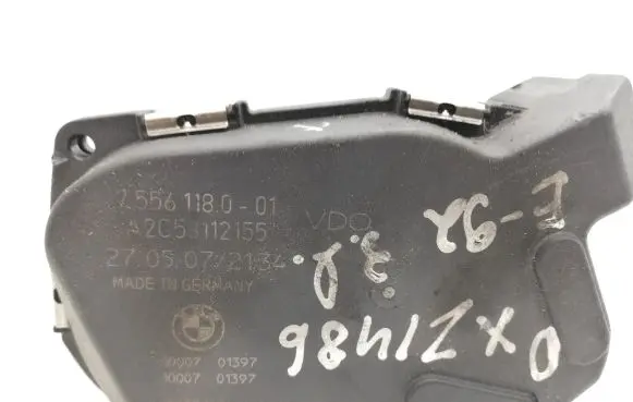 BMW 1 E81 E87 Throttle valve 7556118