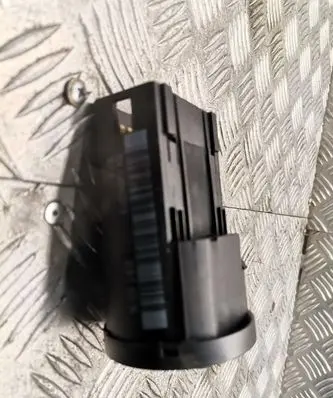 Volkswagen Polo IV 9N3 Light switch 6q0941531b