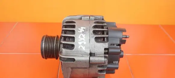 Renault Megane III Generator/alternator 231000027R 29XZ44