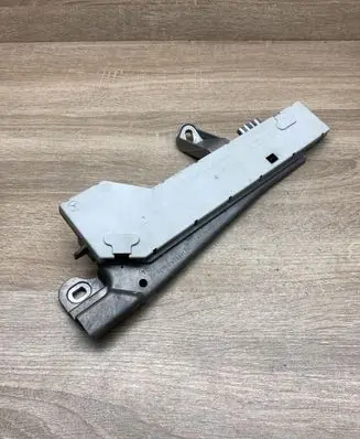 Mercedes-Benz E W211 Aerial antenna amplifier A2118200089 4019104360A