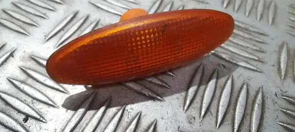 Ford Mondeo MK II Front fender indicator light 95gg13k309aa