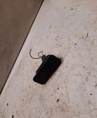 Tailgate opening switch