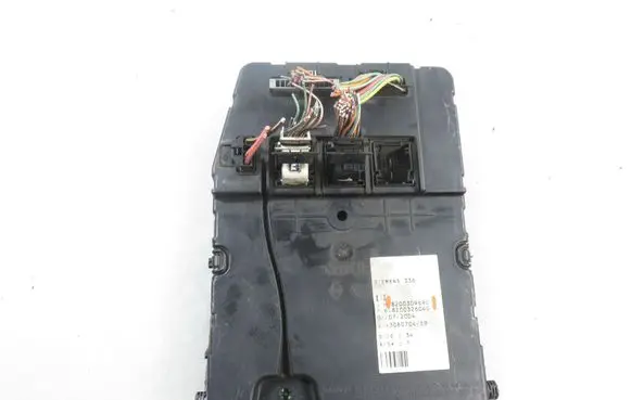 Renault Megane II Central body control module 8200326040 8200309690