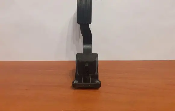 Mercedes-Benz Sprinter W906 Accelerator throttle pedal 5387 A4473000200