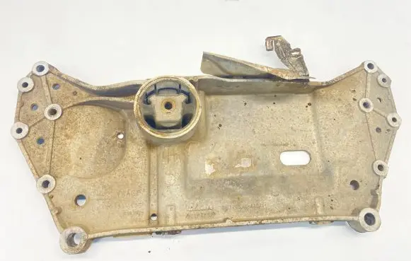 Volkswagen Touran I Front subframe 1K0199369G E01003