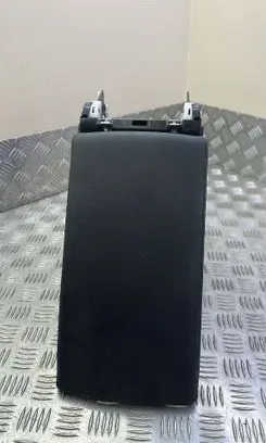 Skoda Superb B8 (3V) Armrest 3V0864207
