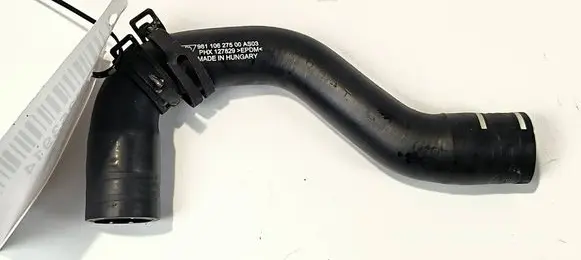 Engine coolant pipe/hose