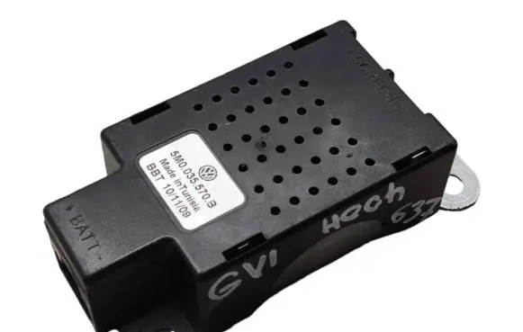 Volkswagen Golf VI Aerial antenna amplifier 5M0035570B