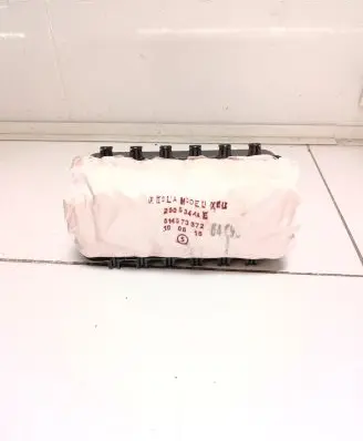 Tesla Model X Passenger airbag 104800900C A16FM001564