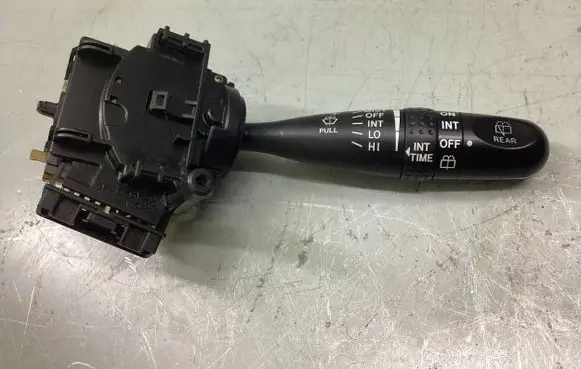 Toyota Corolla E120 E130 Wiper control stalk 173647
