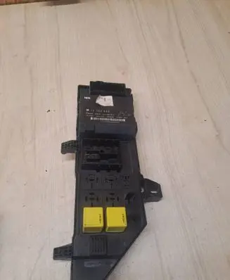 Opel Vectra C Fuse module 13120953 355476 SC718671373